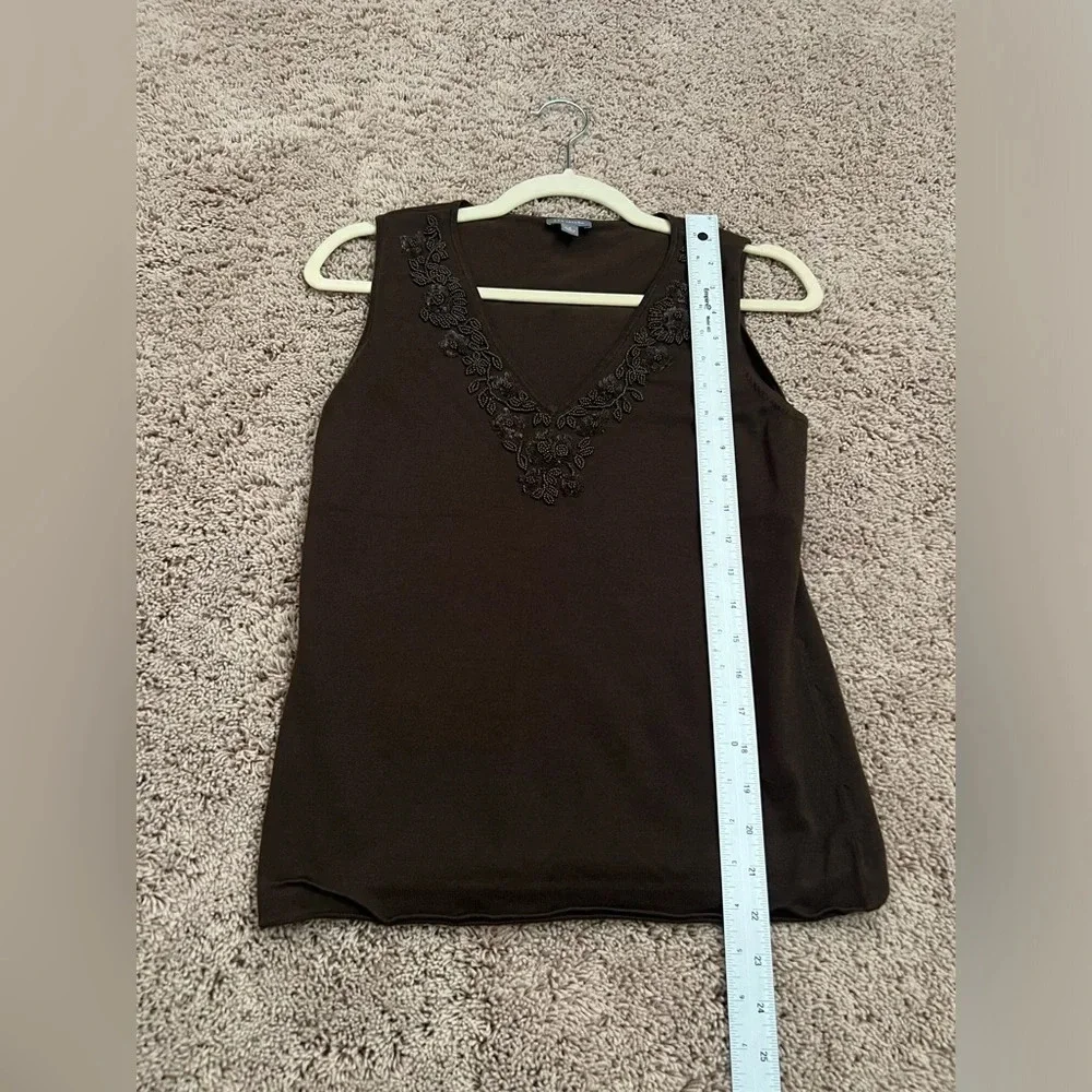 Ann Taylor brown beaded v-neck sweater silk-blend sleeveless top medium - Picture 17 of 17